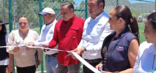 Inauguración y corte de listón de obra de cancha de fútbol 5